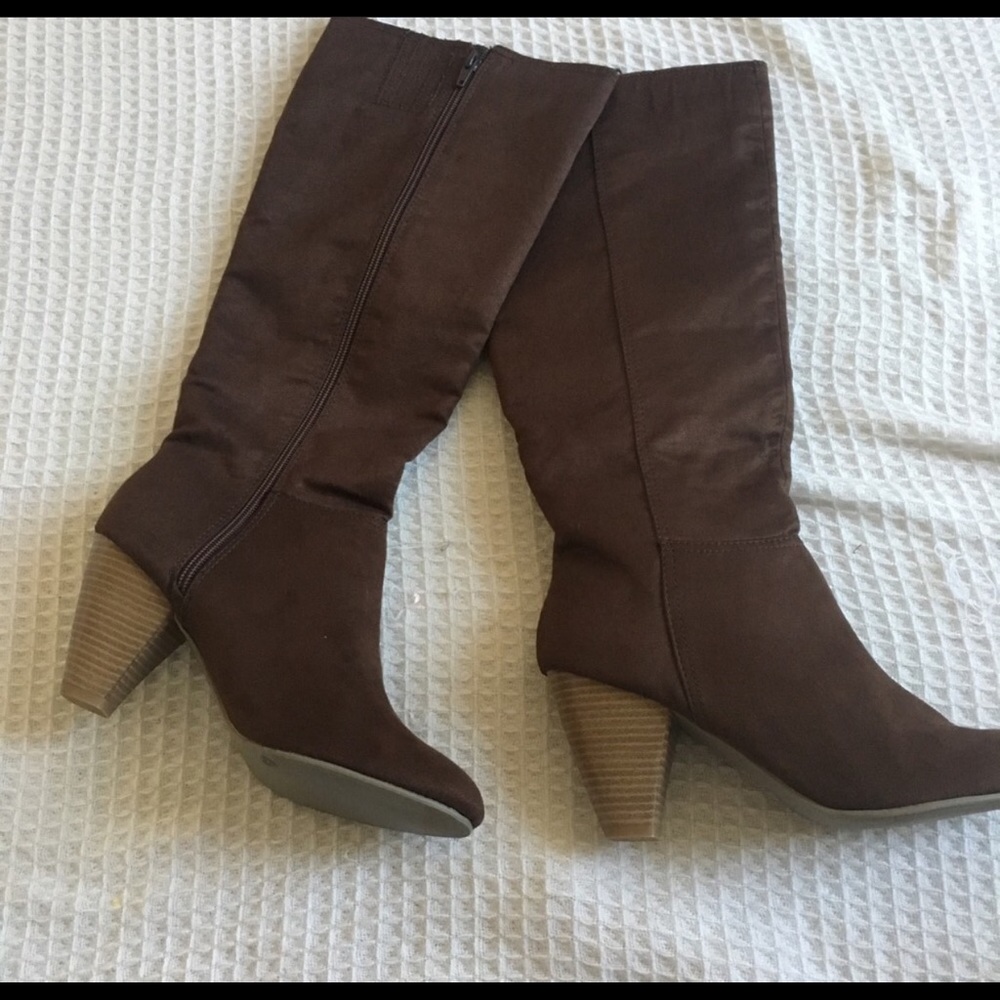 Old navy boots